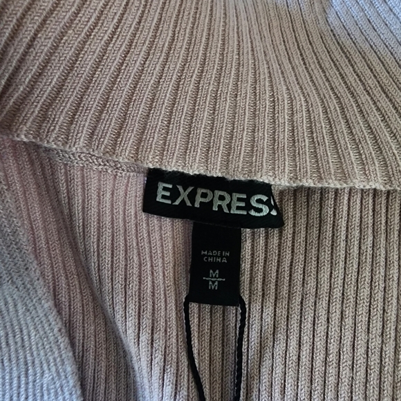 Express Ribbed Mock Turtleneck with Front Keyhole Design NWT - Picture 7 of 8